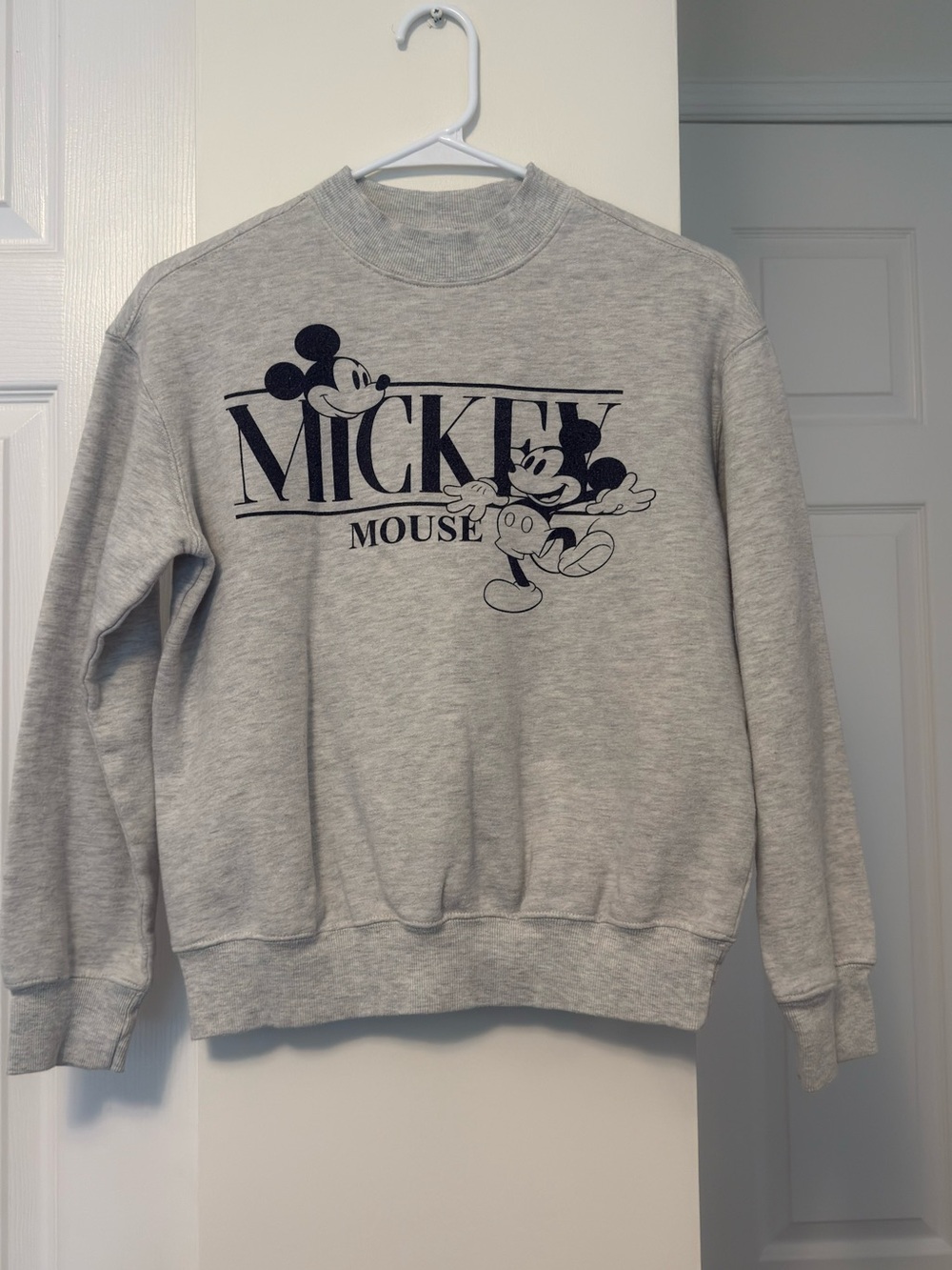 Disney Mickey Mouse Gray Crewneck Sweatshirt XS Graphic Pullover